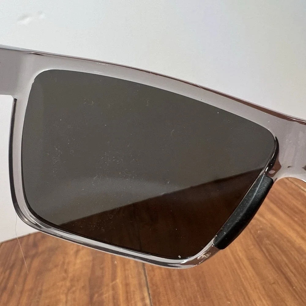 Shady Rays Cayman CM-10 Polarized Sunglasses Smoke Gray Frame w/ Pouch SR